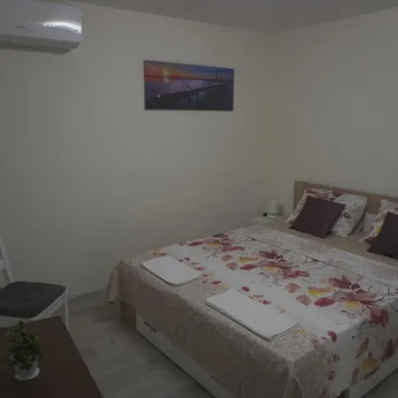 Appartement луксозен двустаен апартамент лермонтов 48
